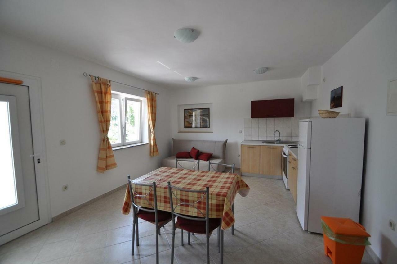 Apartment In Vrbnik/Insel Krk 36796 Extérieur photo