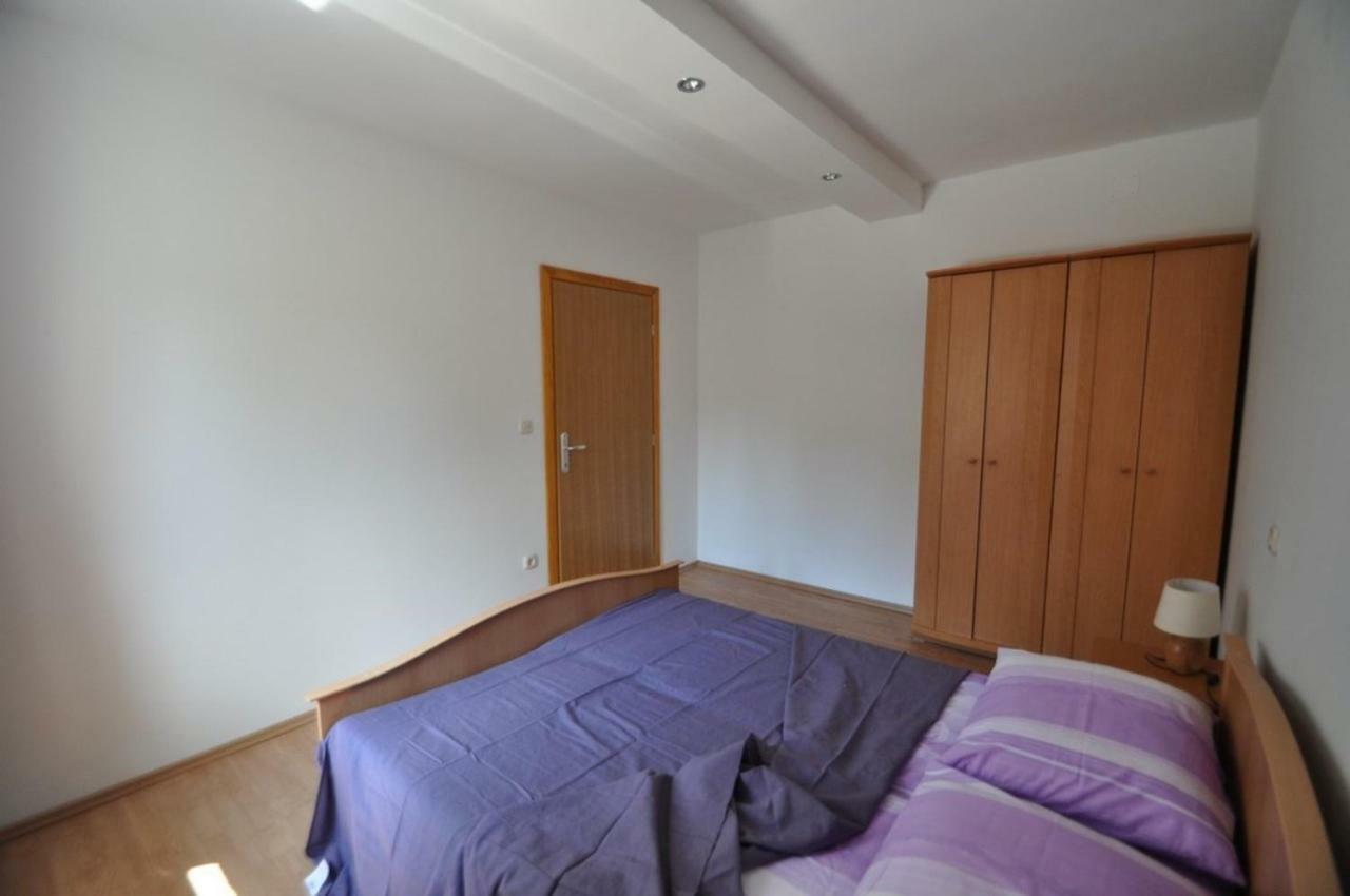 Apartment In Vrbnik/Insel Krk 36796 Extérieur photo